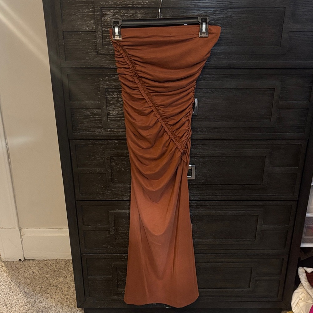 Anthropologie Gabbie strapless ruched tube dress